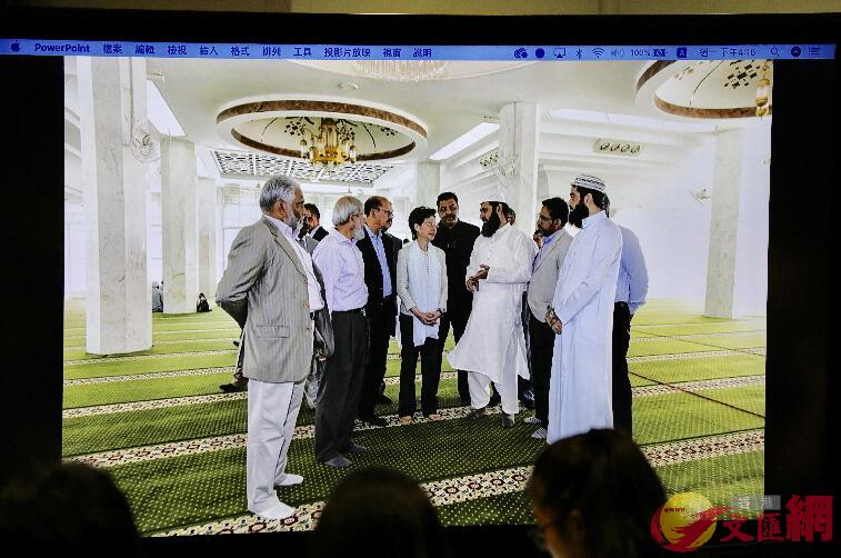 行政長官林鄭月娥今日到訪位於尖沙咀的九龍清真寺暨伊斯蘭中心C