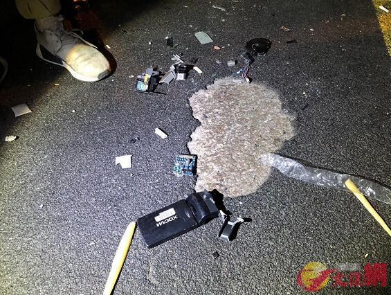 無線新聞記者昨晚被暴徒包圍A攝影機器也被砸爛C 