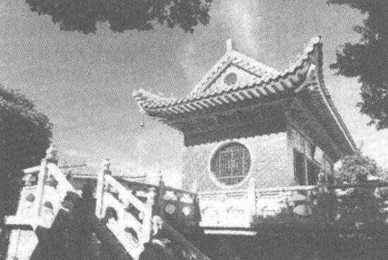 1960年A禪院智圓法師購入菩提禪院A並加以擴建C這是佛教淨土宗在澳門最重要的道場A建於清光緒年間(18751908)C