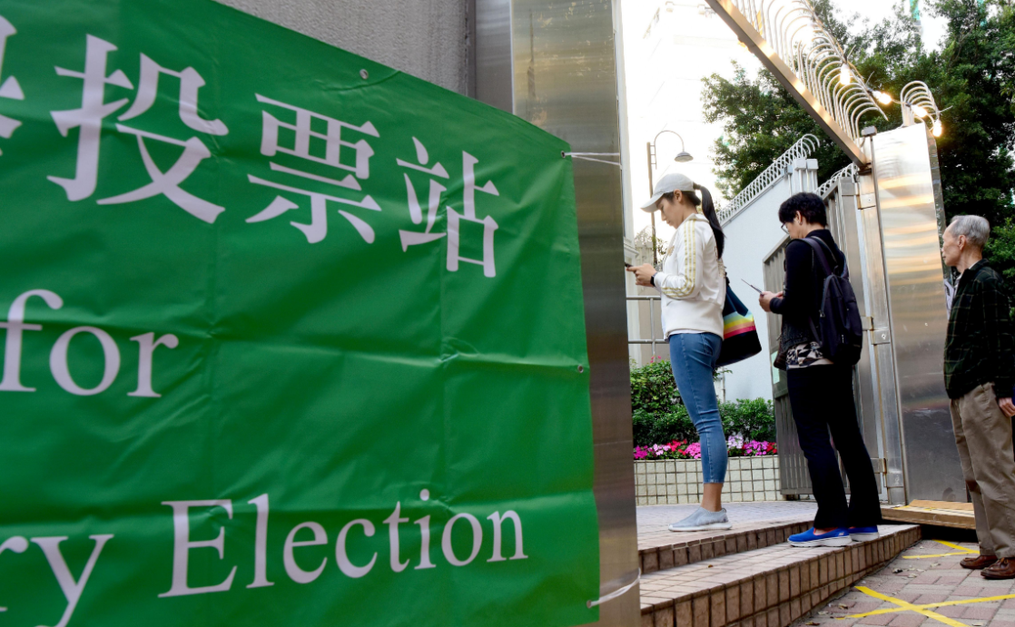 區選當日長者要長時間排隊領取選票