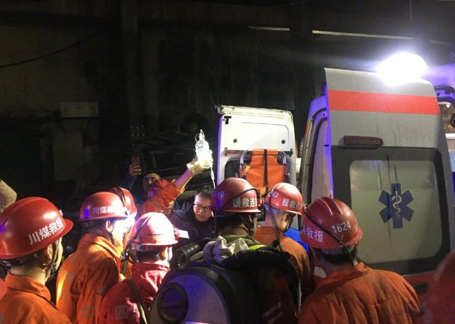四川煤礦事故經過連續4天的緊張救援，被困13人全部找到。（央視新聞）