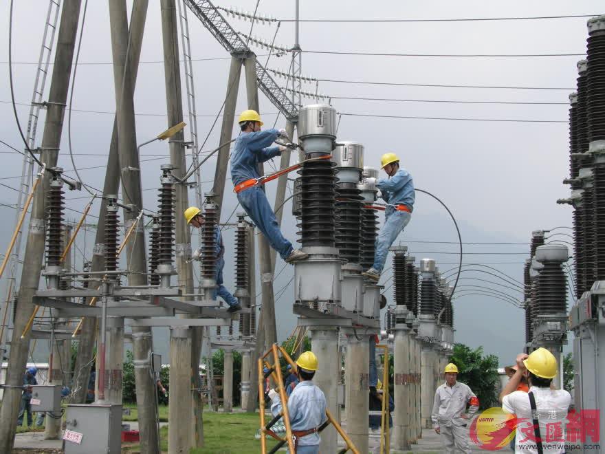 南方電網計劃今後五年內在珠三角地區電網投資超1700億元A構建與國際一流灣區相匹配的能源保障體系C(C(記者 方俊明 攝)