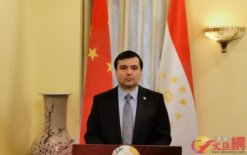 塔吉克斯坦駐華大使達夫拉特佐達（記者李理攝）