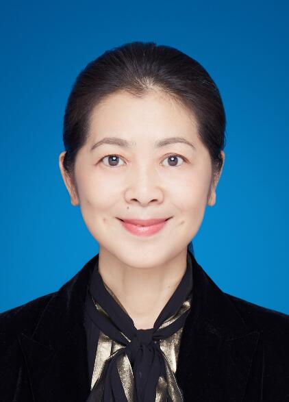 著名作家遲子建當選黑龍江省政協副主席