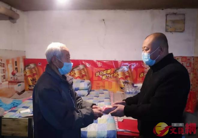88歲抗美援朝退伍老兵支援內蒙古抗u疫v捐款3萬元