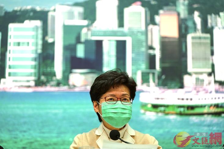 林鄭月娥表示會根據疫情進一步削減深圳灣公共運輸量。（香港文匯報資料圖）