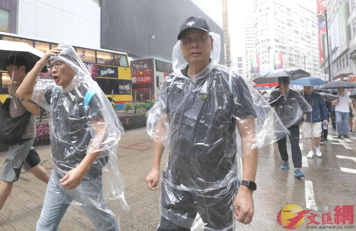 黎智英參與非法遊行C香港文匯報記者 攝