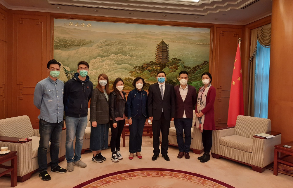 香港的留學生有需要時可向中國駐當地大使館求助(麥美娟FB圖片)