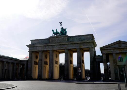 當地時間3月18日A柏林主要景點之一的勃蘭登堡門鮮有遊客C資料圖G中新社