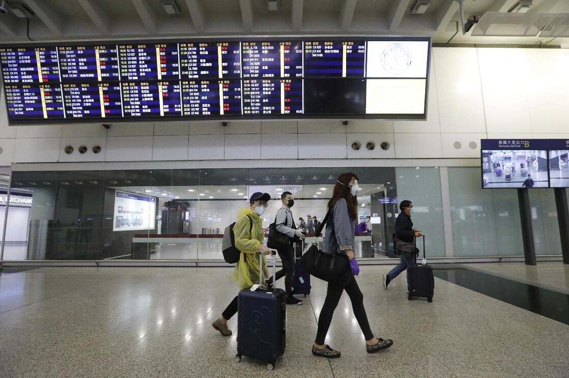 港府指有關部門已循不同渠道協助受影響港人回港]香港文匯報資料圖片^