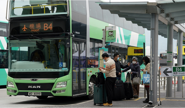 4月起A往來香港機場及大橋香港口岸的巴士班次會進一步削減]資料圖片^