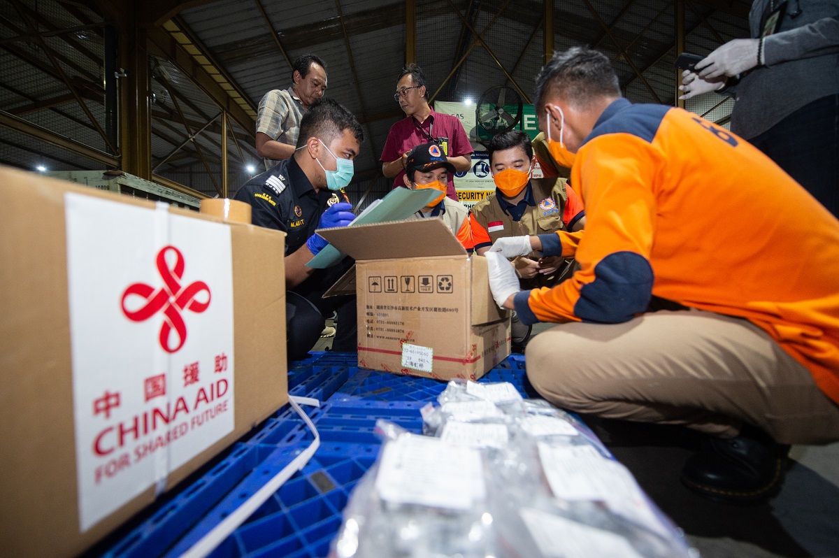 3月26日A中國援助印尼抗疫醫療物資運抵雅加達]新華社^ 