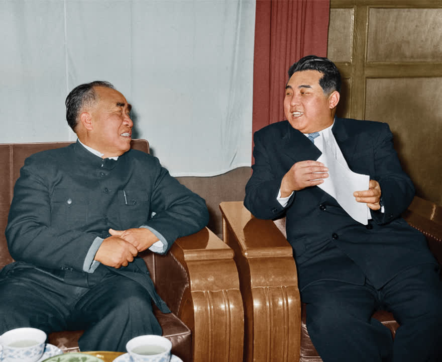 1958年11月A金日成同中共中央副主席朱德進行談話C]本網遼寧傳真^