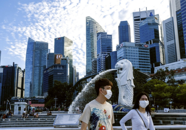 新加坡強制戴口罩A拒戴者罰款300坡元C]美聯社資料圖片^