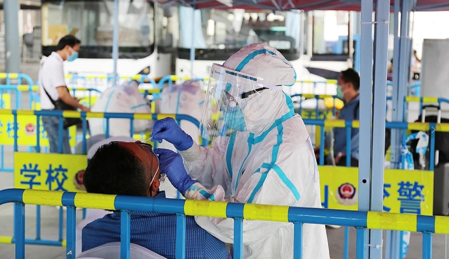 港大深圳醫院表示A已為三千名跨境貨車司機提供病毒檢測]資料圖片^