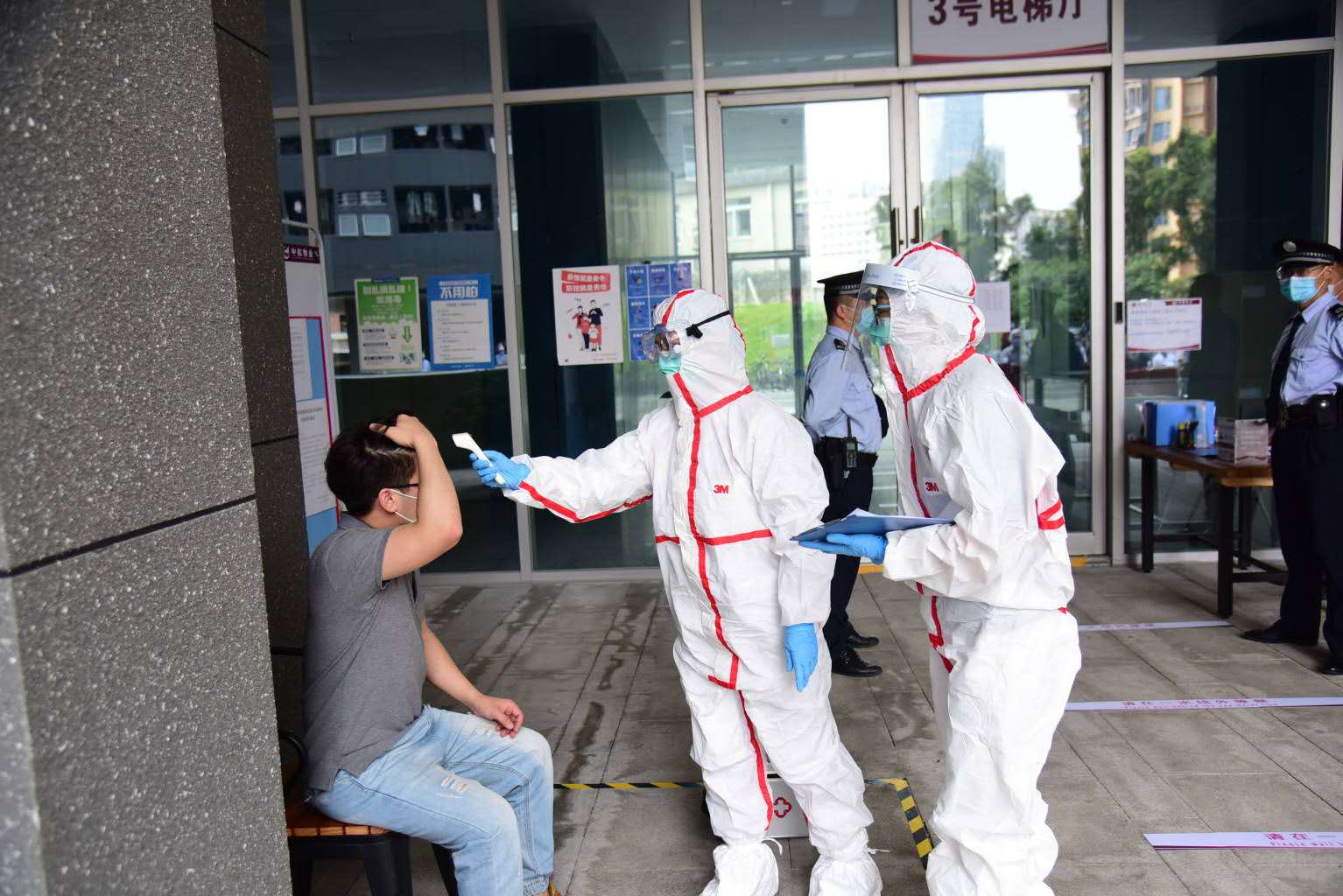 深圳大學舉行學生返校疫情防控模擬演練C受訪者供圖
