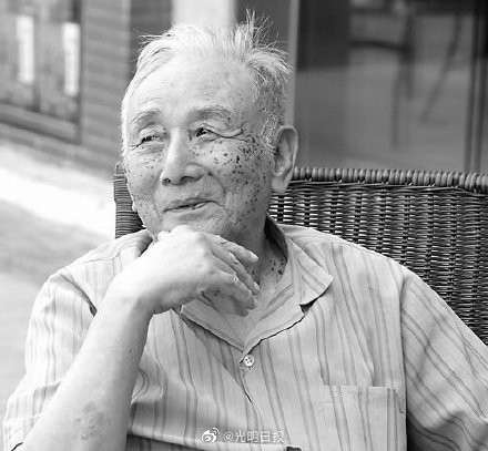 中國科學院院士、廈門大學教授張乾二（光明日報微博圖）