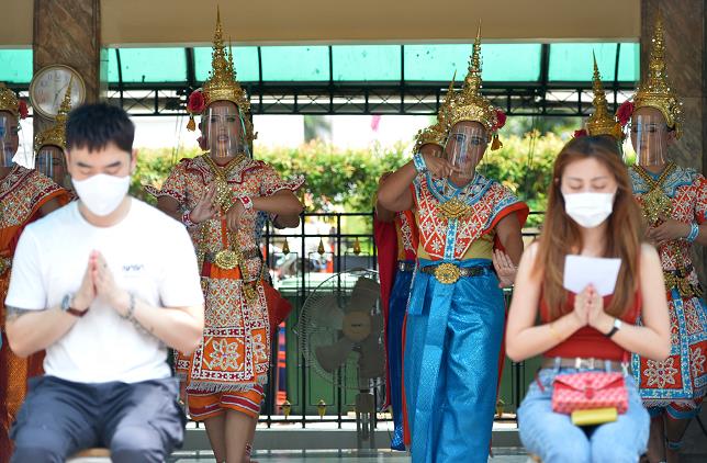 泰國當局考慮在旅遊活動恢復後A向外國入境旅客徵收不多於300泰銖的旅遊稅]新華社資料圖片^