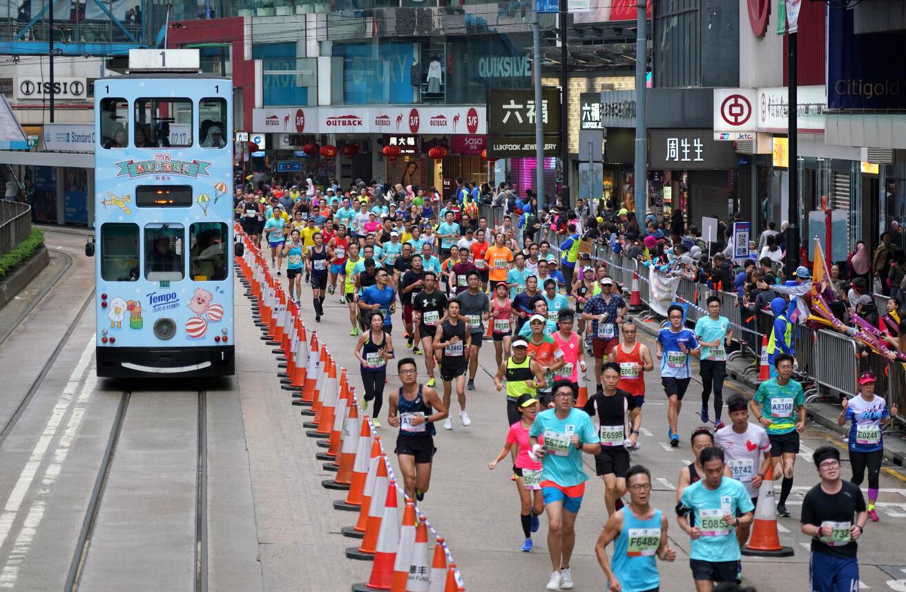 圖為2019年2月17日舉行的u2019渣打香港馬拉松v比賽資料照片C香港中通社