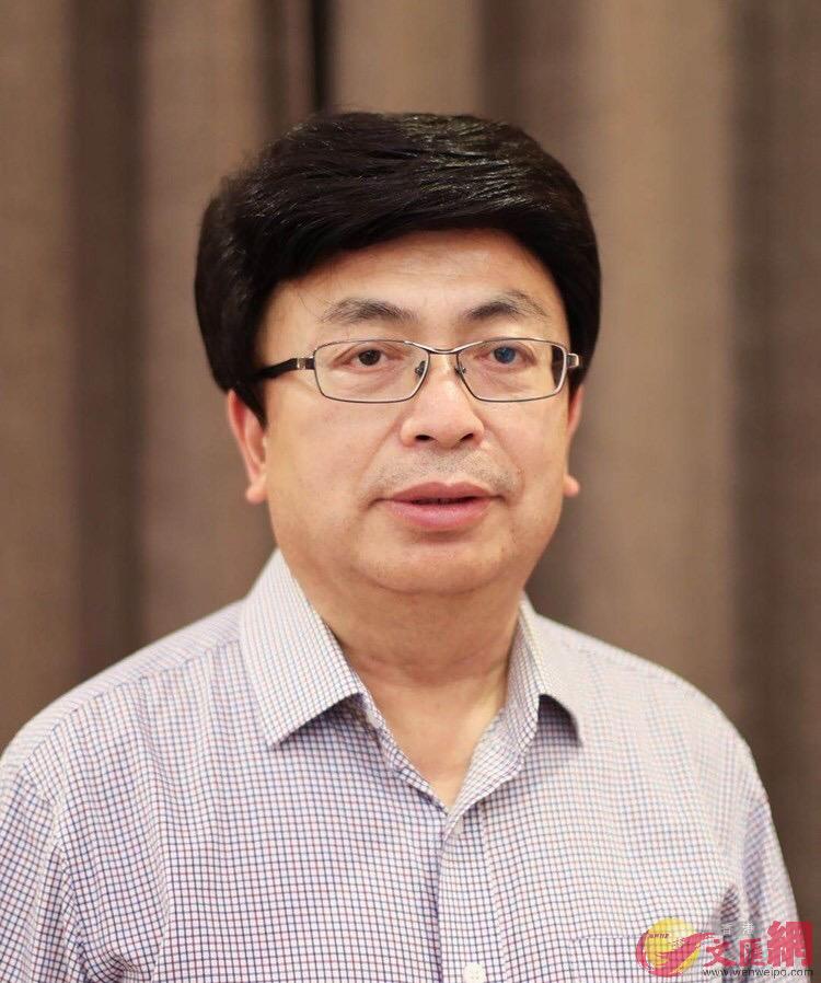 全國人大代表�A重慶機場集團黨委書記�B董事長譚平川�]受訪者供圖�^