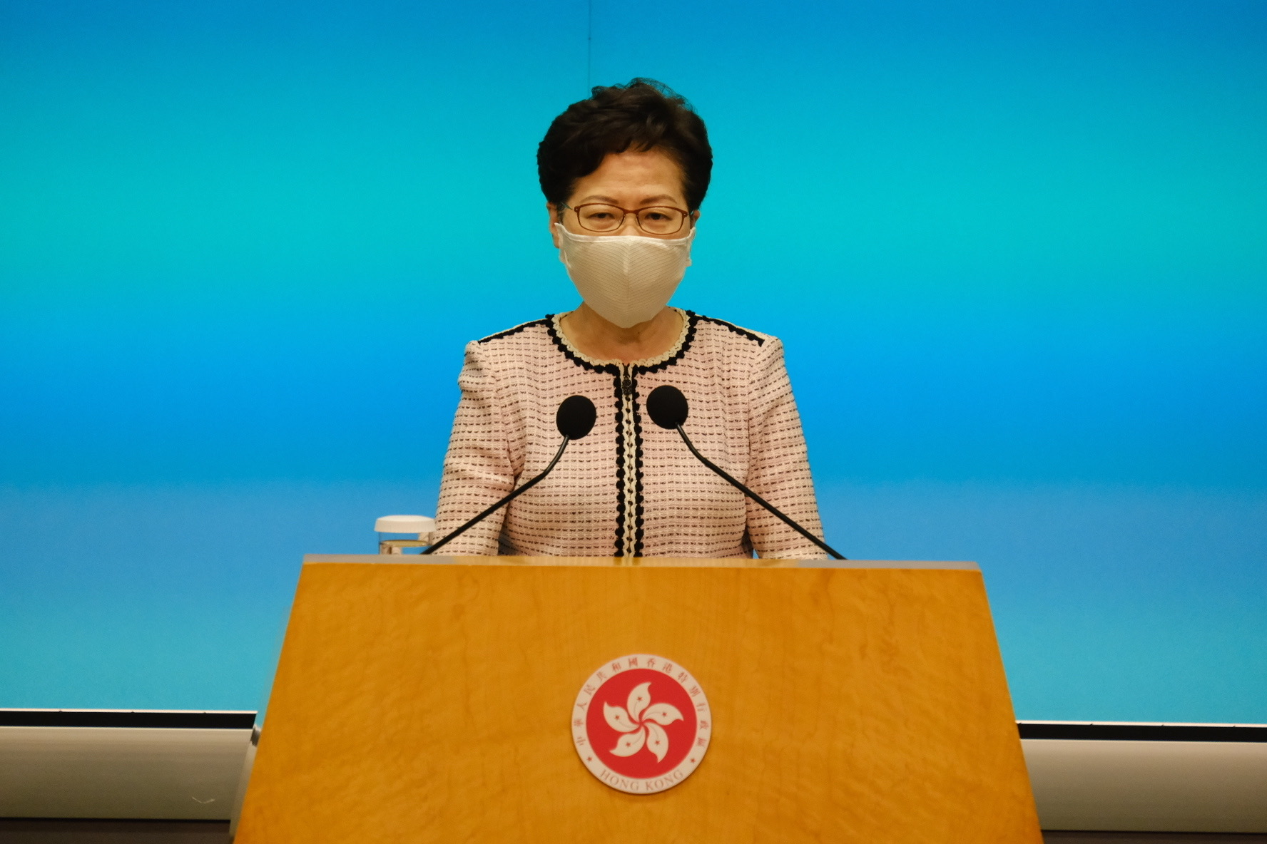 林鄭月娥表示，香港再經不起「亂」，「港區國安法」可讓社會早日恢復安寧（新華社資料圖片）