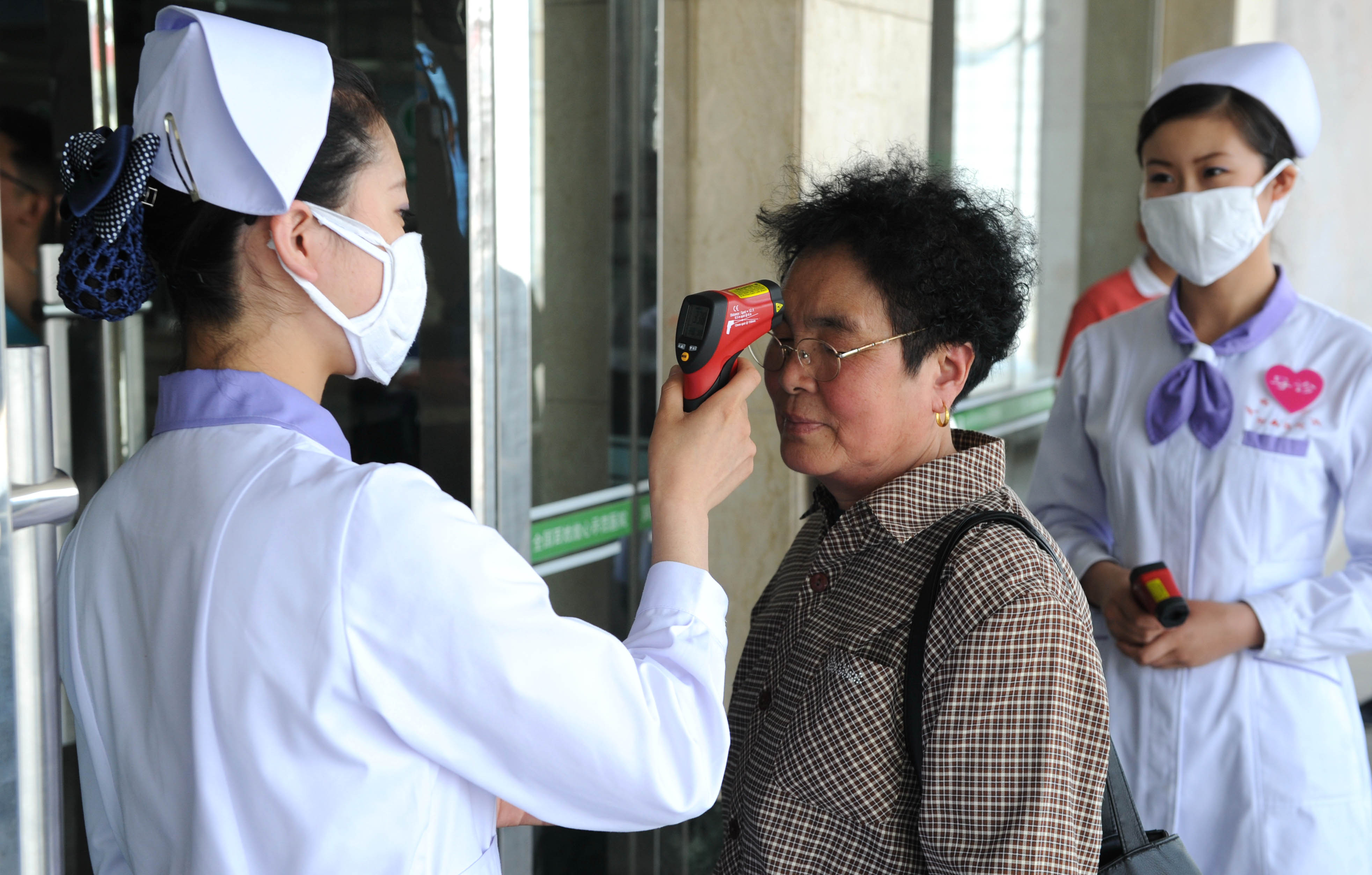 國家衞健委鼓勵有條件的社區醫院規範設置發熱門診]新華社^