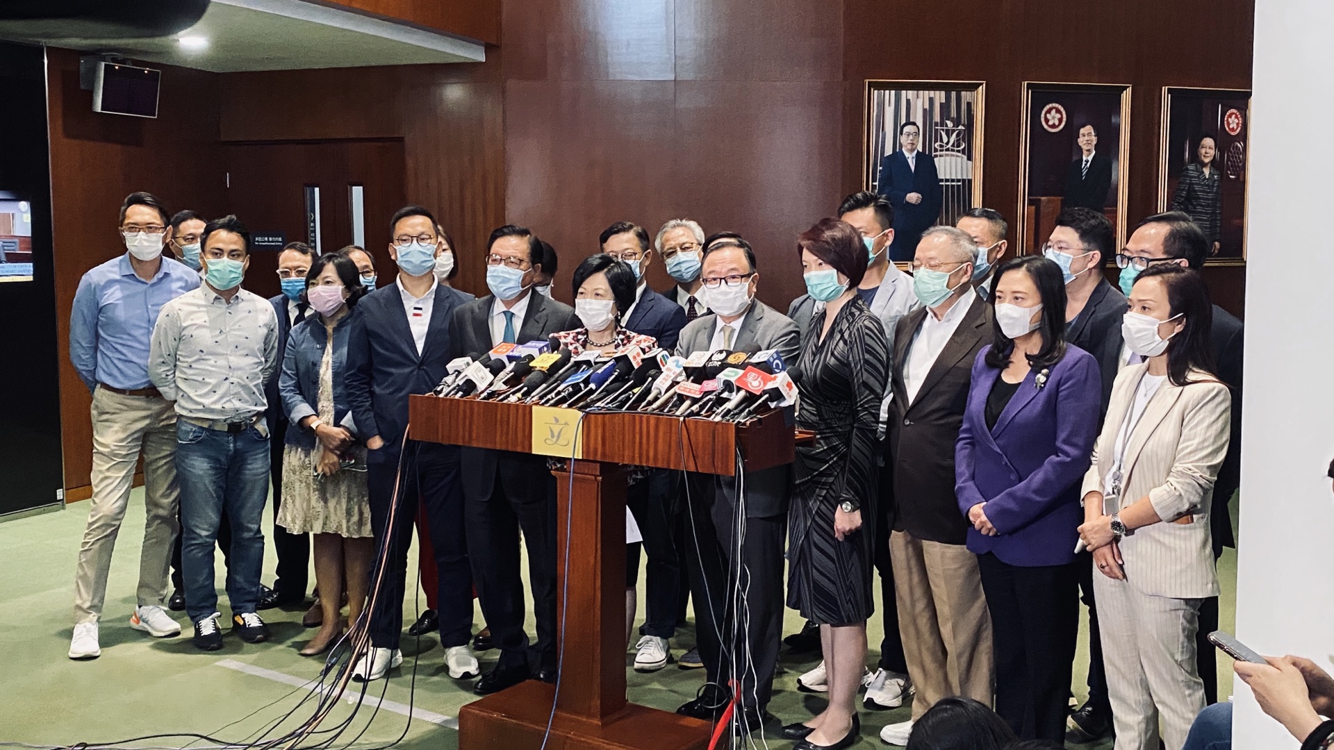 建制派今日發表聯合聲明A抗議及譴責特朗普簽署u香港自治法v及u行政命令vC(大公文匯全媒體記者呂仁欽攝)