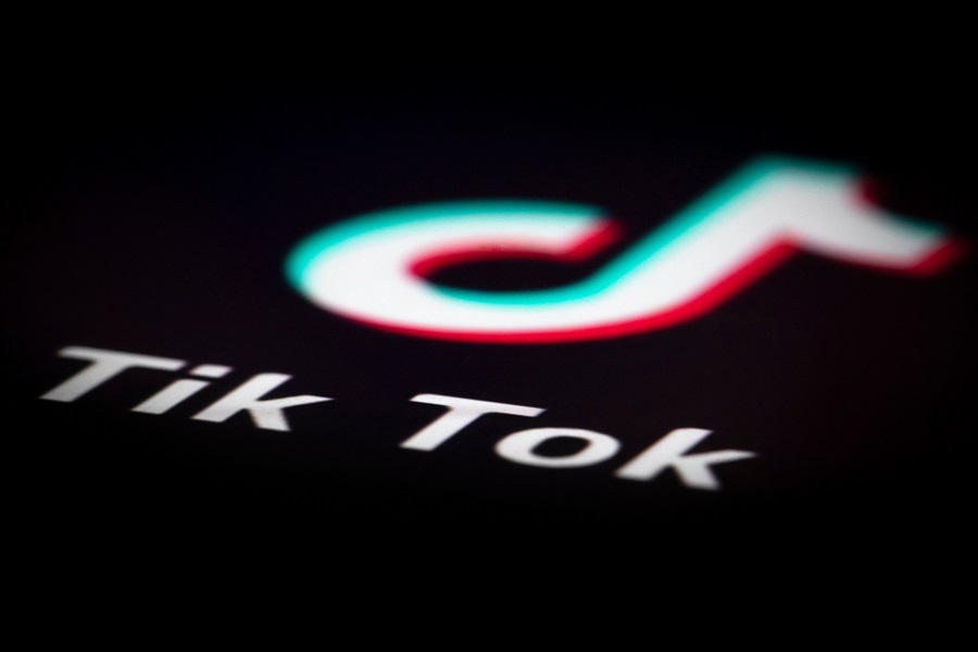 美國眾議院通過一項針對TikTok的法案A該法案禁止聯邦雇員在政府的設備上使用TikTokC