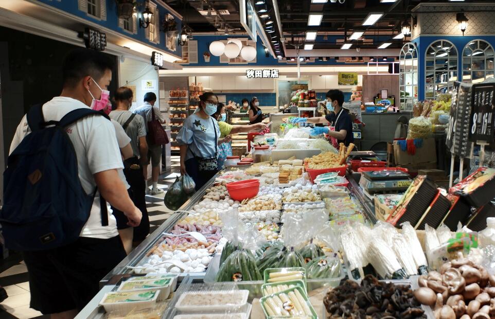 食環署轄下的12個街市明日起分三日提早關閉以便清潔C