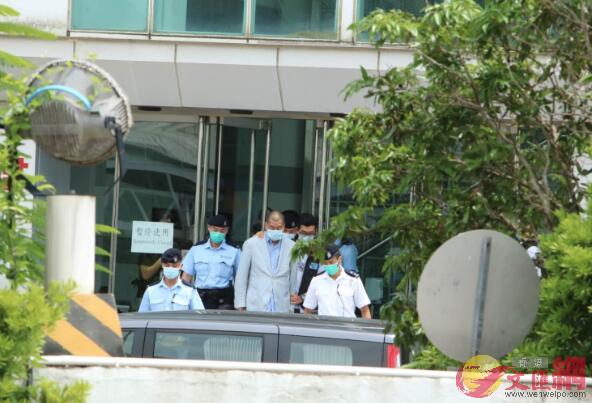 警方昨日上門拘捕黎智英並從壹傳媒取走大批物證C]大公文匯全媒體資料圖片^